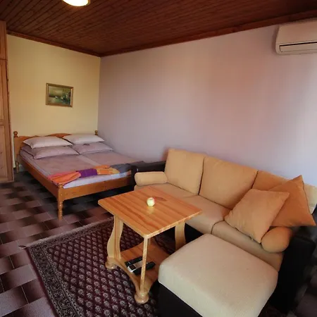Guest house Izgrev Sarafovo Burgas