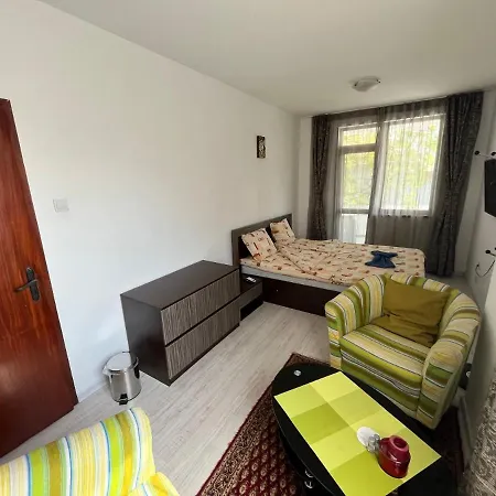 Izgrev Sarafovo * 布尔加斯