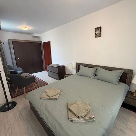 Izgrev Sarafovo * بورغاس