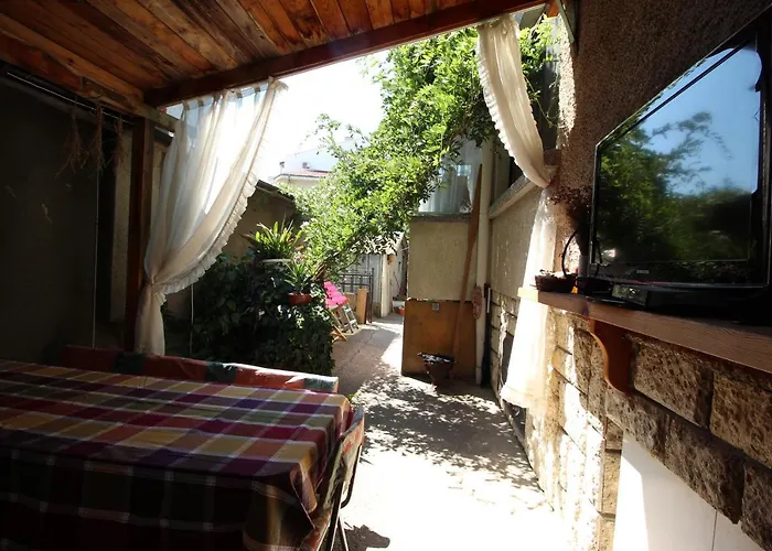 Izgrev Sarafovo Penzion *